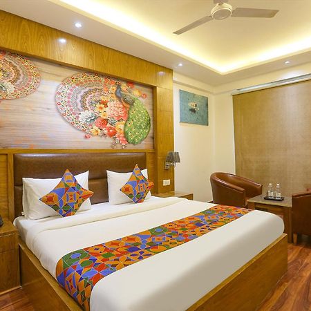 Fabhotel Prime Star 17 - Nr Yashobhoomi Convention Centre Дели Экстерьер фото