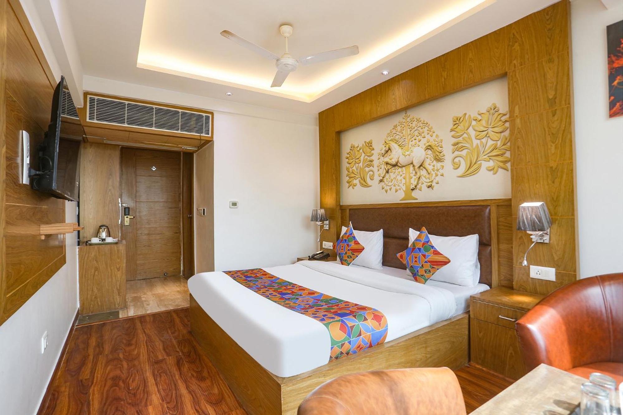 Fabhotel Prime Star 17 - Nr Yashobhoomi Convention Centre Дели Экстерьер фото