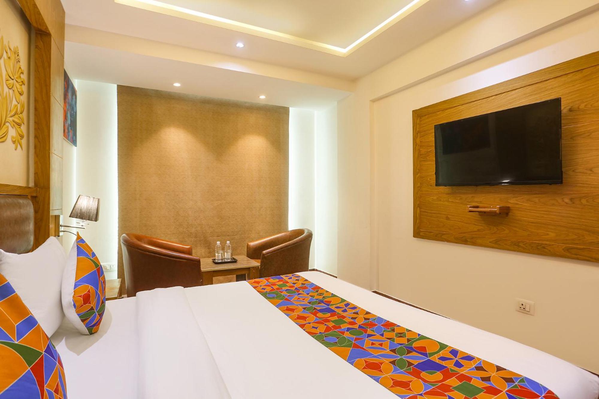 Fabhotel Prime Star 17 - Nr Yashobhoomi Convention Centre Дели Экстерьер фото