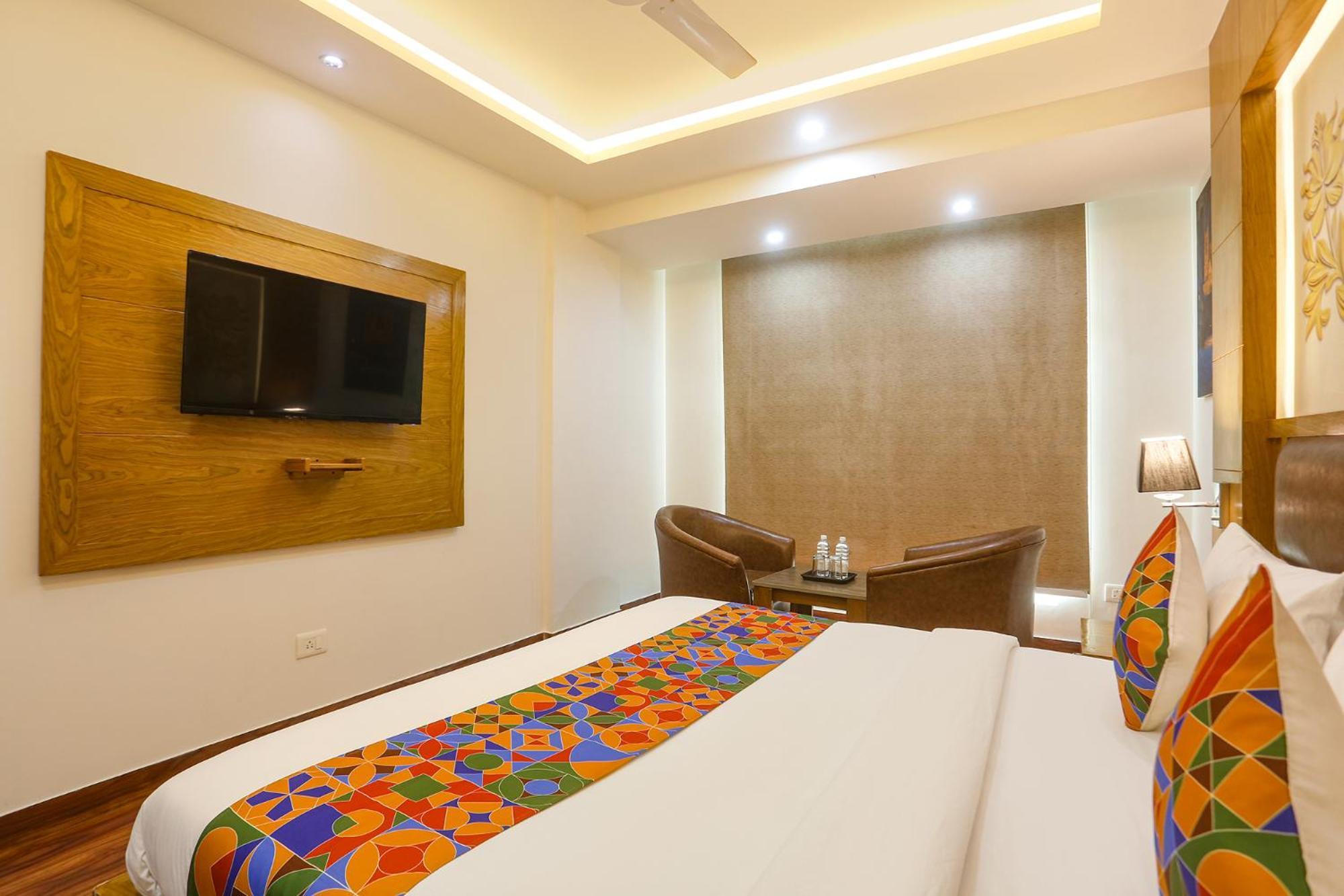 Fabhotel Prime Star 17 - Nr Yashobhoomi Convention Centre Дели Экстерьер фото